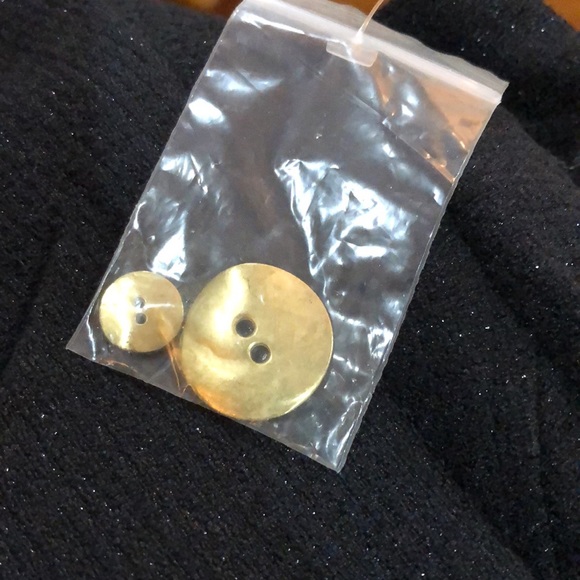 Mary Kay | black with metallic threading blazer | 14R | with extra gold buttons - Picture 9 of 9